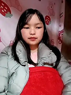 XoiXoi232 online show from March 18, 1:13 pm