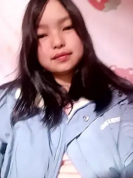 XoiXoi232 online show from January 14, 1:15 pm