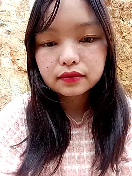 XoiXoi232 online show from March 17, 9:45 am