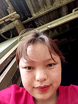 XoiXoi232 online show from September 15, 4:02 am