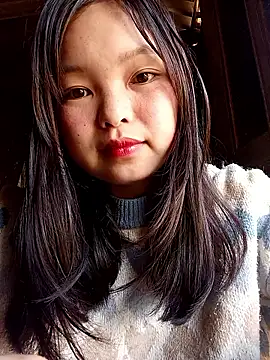 XoiXoi232 online show from February 27, 3:51 am