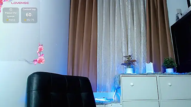 Snapshot of _Jenniyah_ chatting on September 19, 1:53 am Jenniyah online show from September 19, 1:53 am