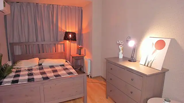 OdellaFrake online show from October 19, 7:16 pm