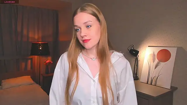 OdellaFrake online show from September 13, 8:09 pm