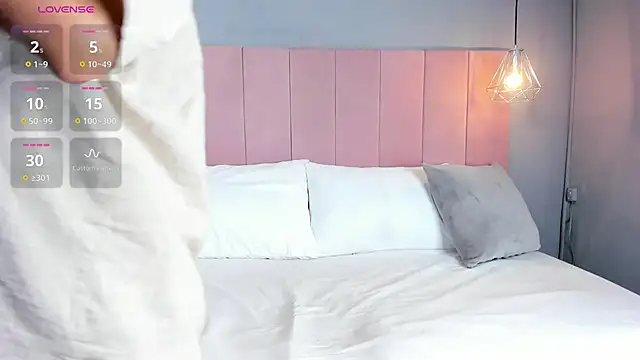 Cloe Black online show from September 18, 4:37 am