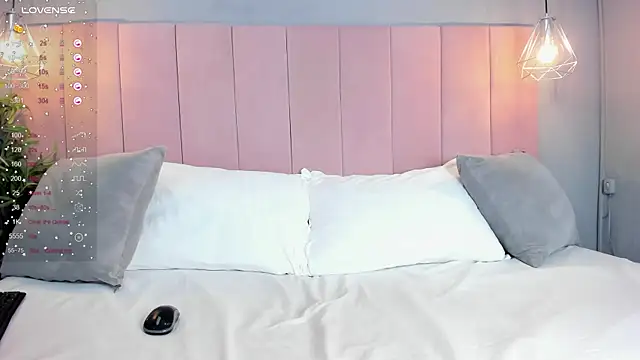 Cloe Black online show from September 24, 4:30 am