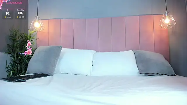 Cloe Black online show from October 15, 5:06 am