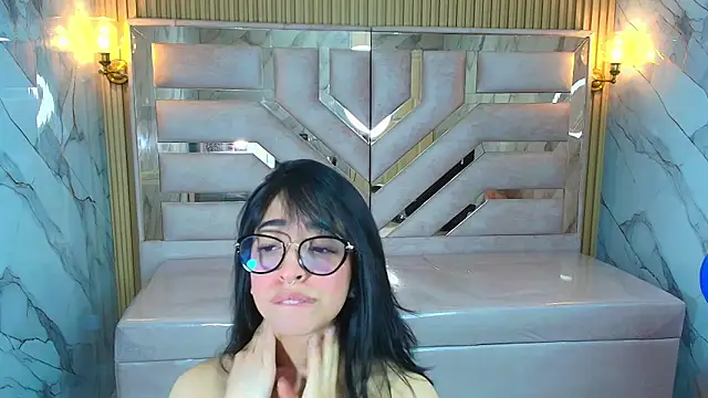 zoe r  online show from October 10, 3:18 am