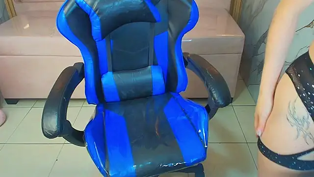 zoe r  online show from November 11, 3:23 am