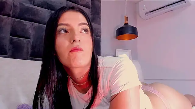 Snapshot of EmmyVega_ chatting on September 16, 2:18 pm EmmyVega online show from September 16, 2:18 pm