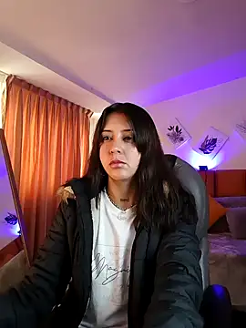 Catti Brie online show from November 29, 12:27 pm