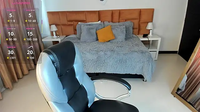 Catti Brie online show from October 9, 11:44 am