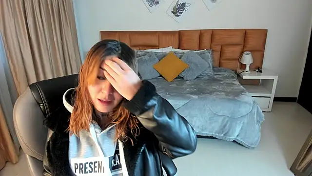 Catti Brie online show from November 8, 10:41 am