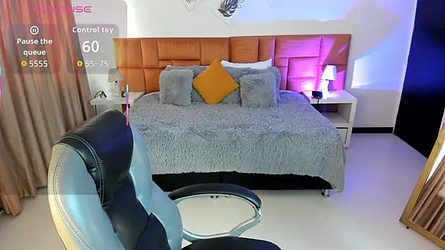 Catti Brie online show from October 22, 11:53 am