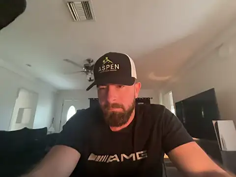 biggdickbandit92 online show from June 3, 2:33 pm