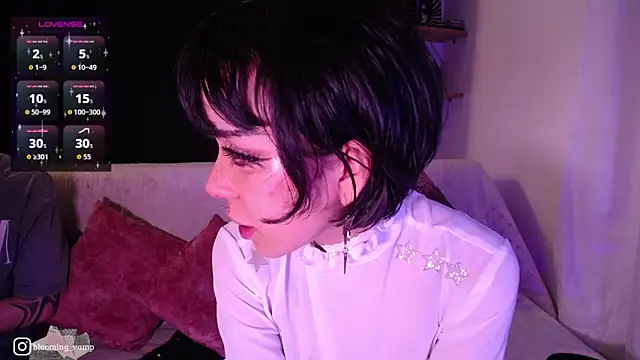 dark  nymph online show from May 9, 5:33 am