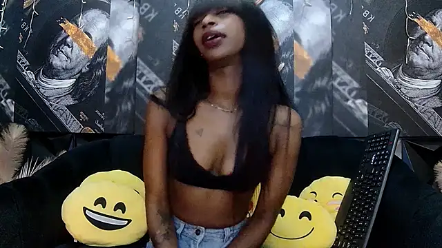 Lilmisbaddyxxx online show from March 17, 4:21 pm