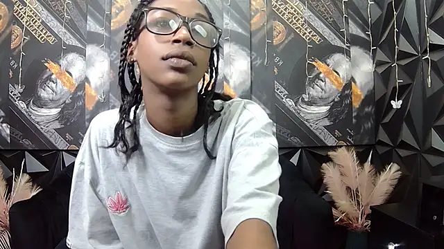 Snapshot of Lilmisbaddyxxx chatting on October 7, 5:36 pm Lilmisbaddyxxx online show from October 7, 5:36 pm