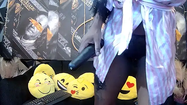 Lilmisbaddyxxx online show from March 16, 4:10 pm