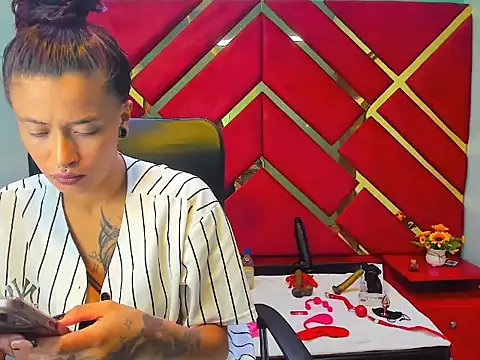 Kataleya Luck online show from December 5, 3:16 am