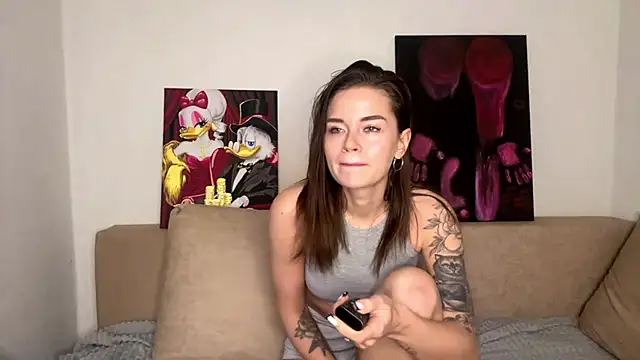 Snapshot of Petal_Couple chatting on December 16, 2:21 pm Petal Couple online show from December 16, 2:21 pm