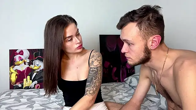 Snapshot of Petal_Couple chatting on November 18, 3:04 pm Petal Couple online show from November 18, 3:04 pm