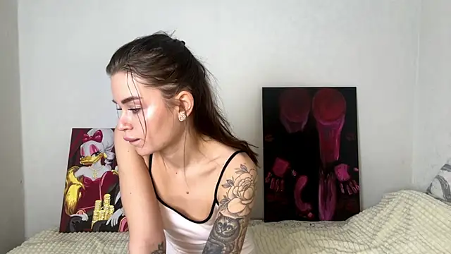 Snapshot of Petal_Couple chatting on November 28, 9:42 am Petal Couple online show from November 28, 9:42 am