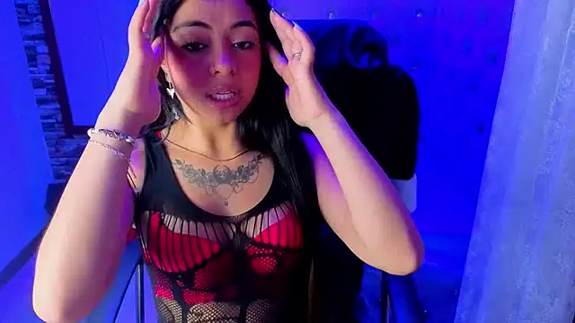 Snapshot of Violetta_Rousse_ chatting on December 15, 1:39 pm Violetta Rousse online show from December 15, 1:39 pm