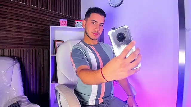 Axel grey  online show from November 24, 12:27 pm