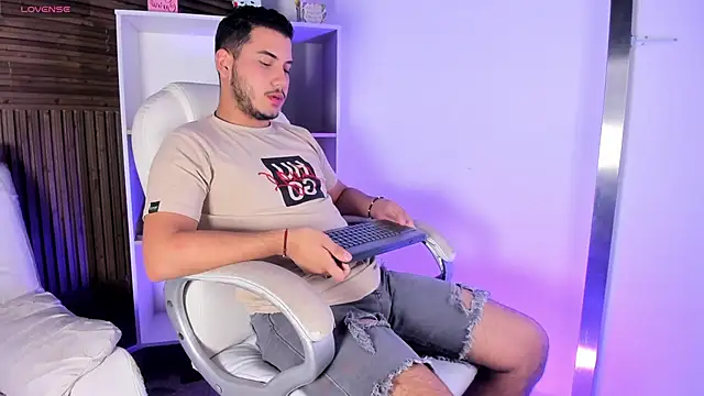 Axel grey  online show from November 12, 12:20 pm