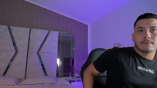 Axel grey  online show from May 26, 12:36 pm