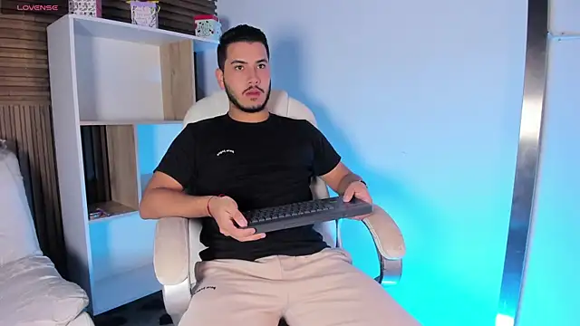 Axel grey  online show from October 12, 11:55 am