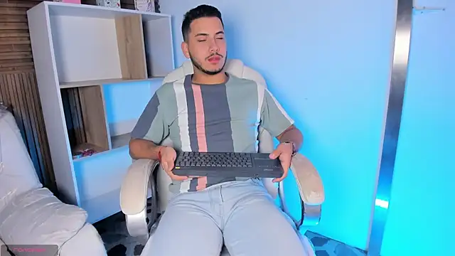 Axel grey  online show from September 25, 12:11 pm