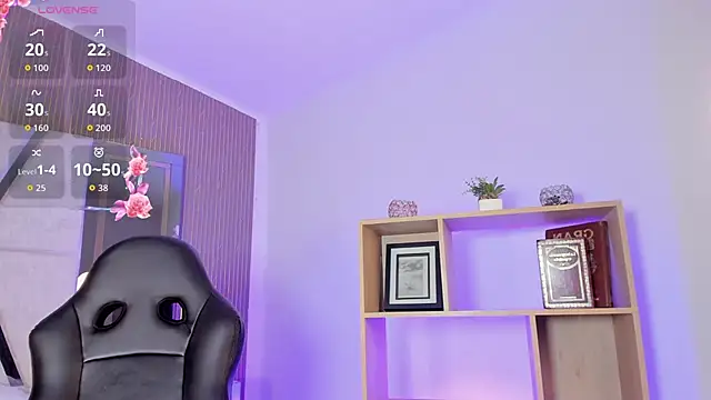 Snapshot of Axel_grey_ chatting on June 29, 12:38 pm Axel grey online show from June 29, 12:38 pm