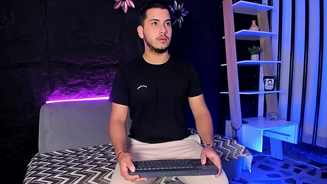 Axel grey  online show from December 21, 11:45 am