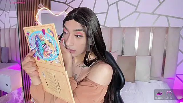 CYRUS TAY online show from March 31, 11:56 am