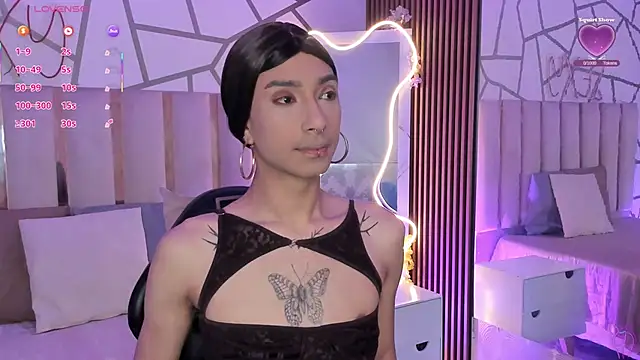 CYRUS TAY online show from April 5, 11:39 am