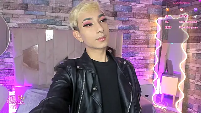 CYRUS TAY online show from June 7, 12:32 pm
