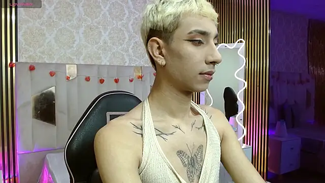 CYRUS TAY online show from June 3, 1:01 pm