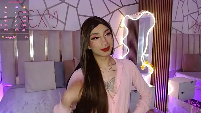 CYRUS TAY online show from March 9, 12:30 pm