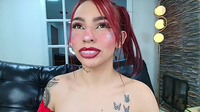 Snapshot of miss___abigail chatting on October 11, 2:45 am miss abigail online show from October 11, 2:45 am