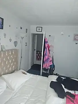 Angeldelightt online show from December 4, 3:33 pm