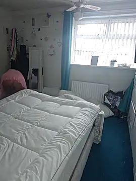 Angeldelightt online show from October 21, 1:32 pm