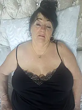 Angeldelightt online show from January 13, 2:43 pm