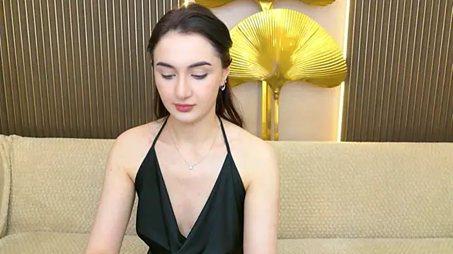 Snapshot of Elizabeth_Meyer chatting on June 17, 5:51 am Elizabeth Meyer online show from June 17, 5:51 am