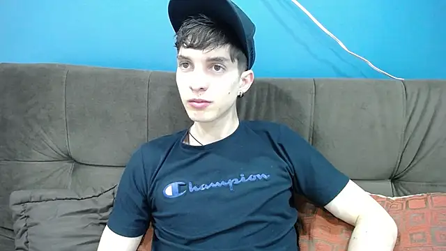 Snapshot of Jheampiiero chatting on November 22, 1:43 pm Jheampiiero online show from November 22, 1:43 pm