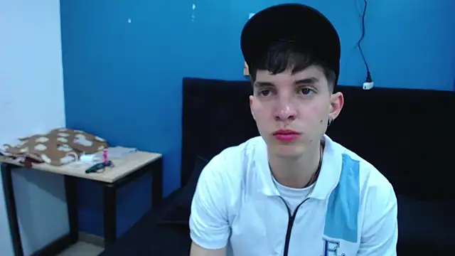 Snapshot of Jheampiiero chatting on November 10, 2:44 pm Jheampiiero online show from November 10, 2:44 pm