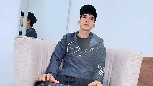Jheampiiero online show from April 27, 8:51 pm