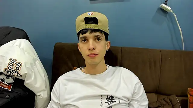 Snapshot of Jheampiiero chatting on February 9, 9:35 pm Jheampiiero online show from February 9, 9:35 pm