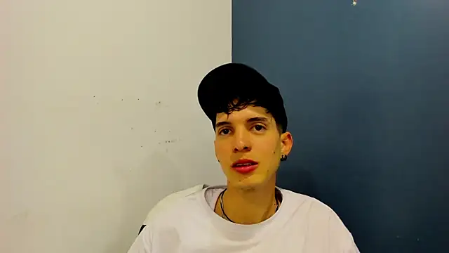 Snapshot of Jheampiiero chatting on December 20, 1:25 pm Jheampiiero online show from December 20, 1:25 pm